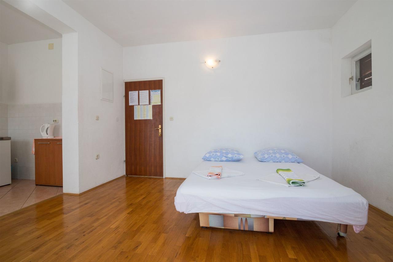 Apartments Zeljko Makarska Buitenkant foto