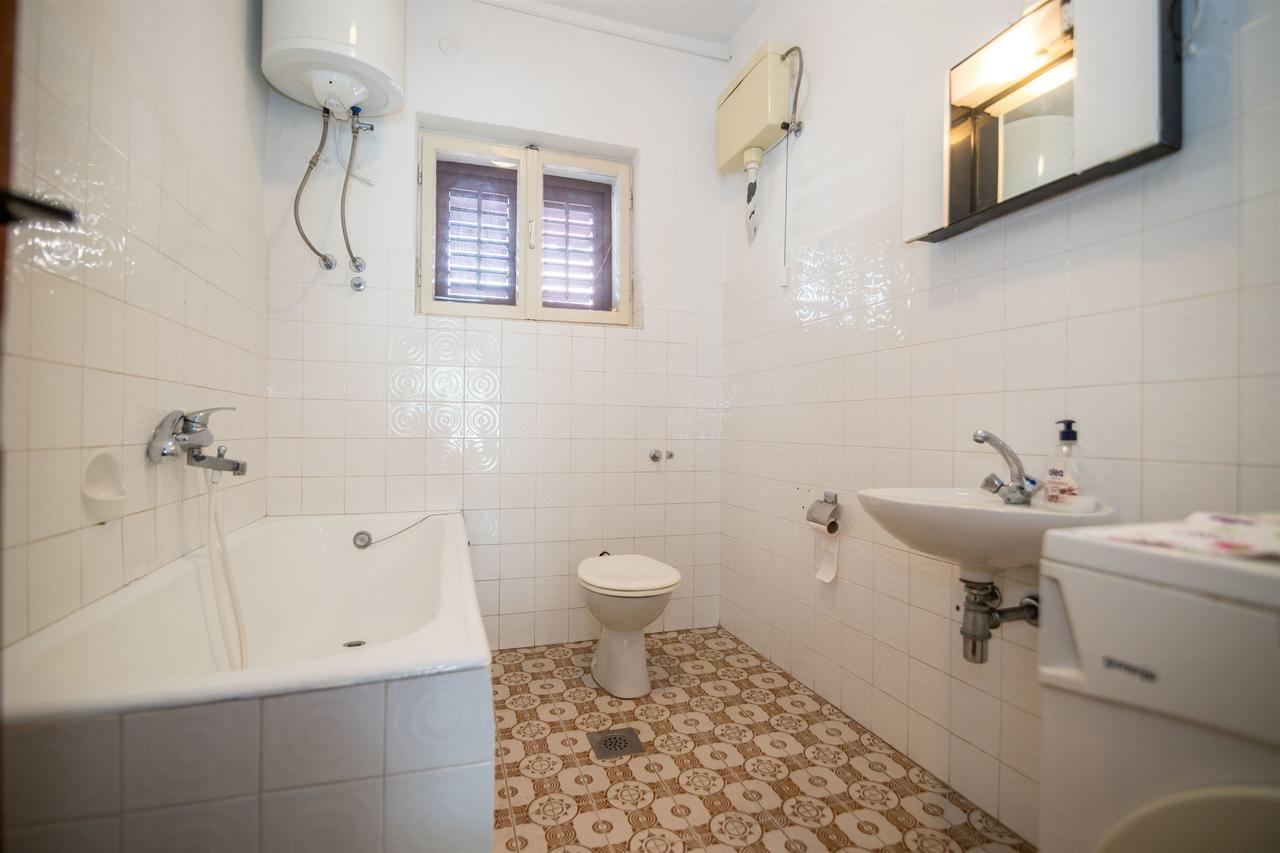 Apartments Zeljko Makarska Buitenkant foto