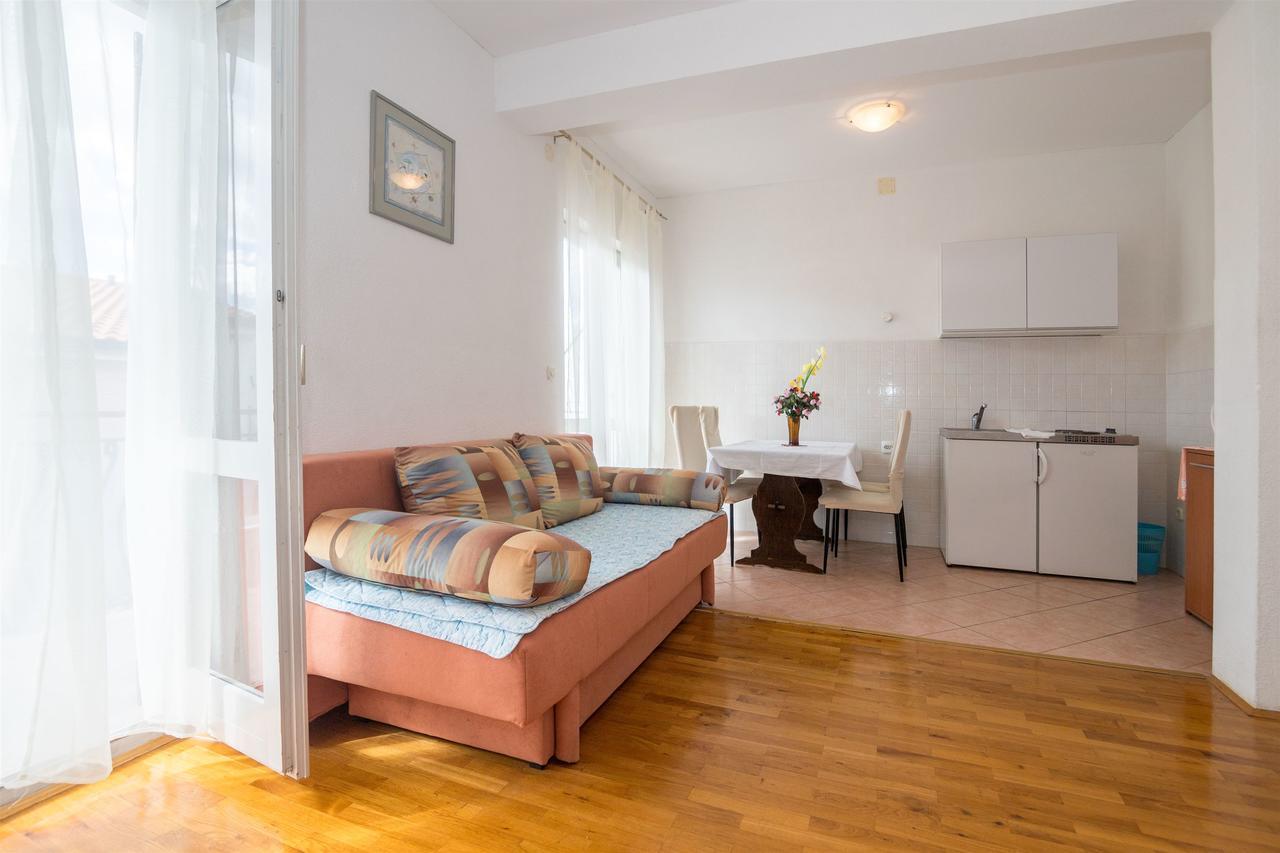 Apartments Zeljko Makarska Buitenkant foto