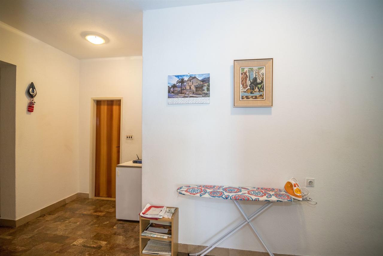 Apartments Zeljko Makarska Buitenkant foto