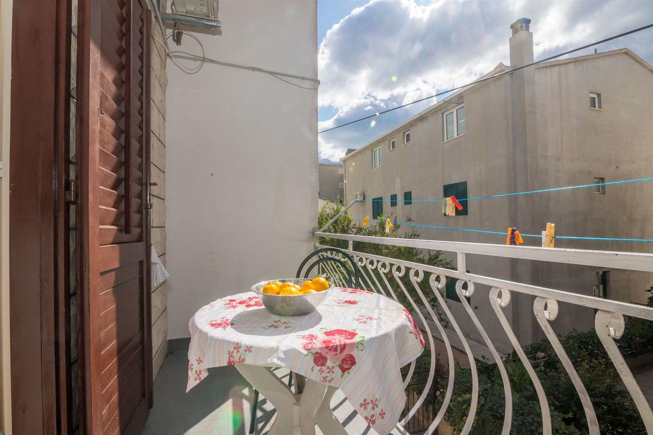 Apartments Zeljko Makarska Buitenkant foto