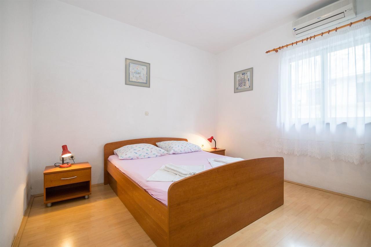Apartments Zeljko Makarska Buitenkant foto