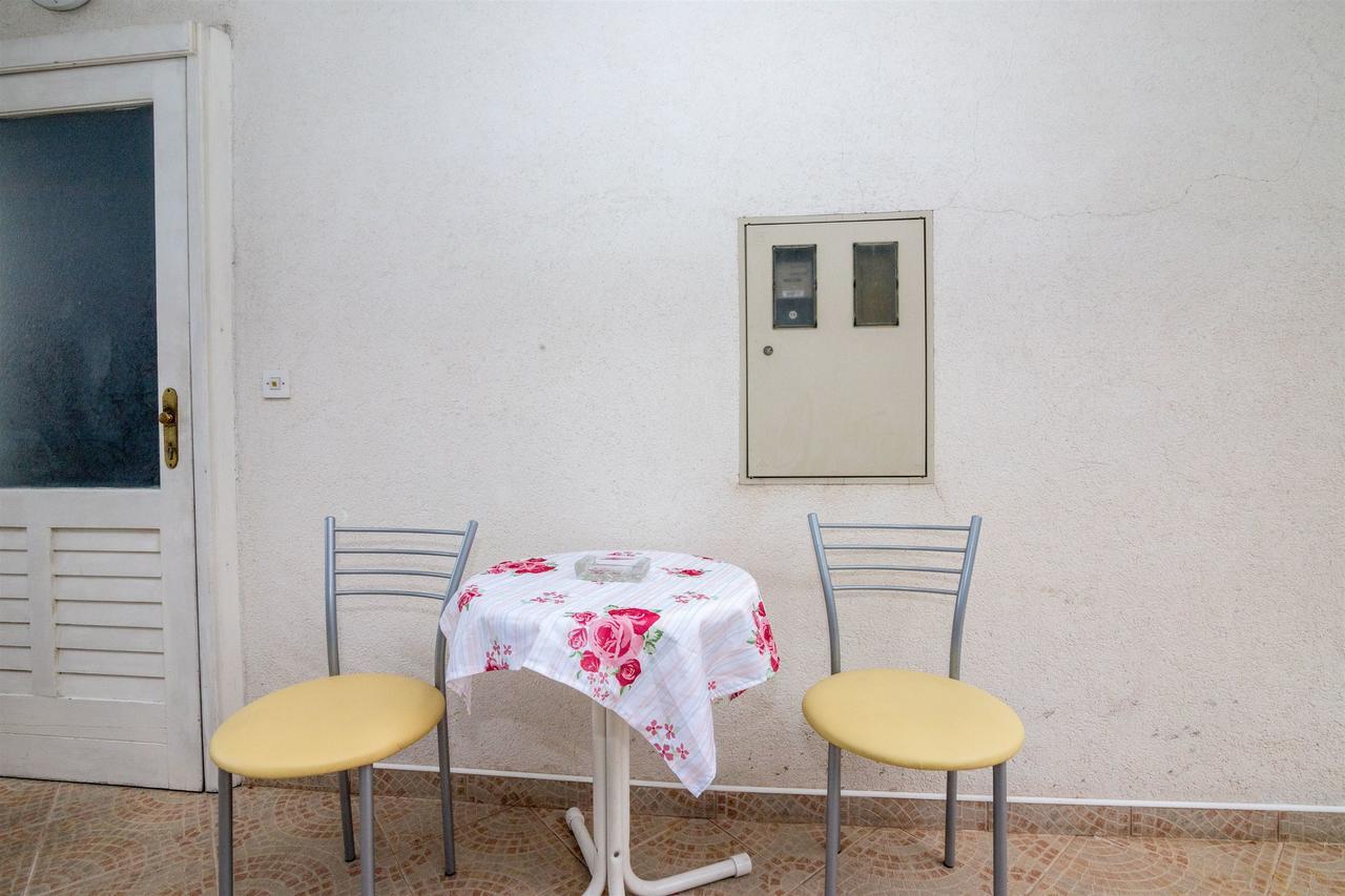 Apartments Zeljko Makarska Buitenkant foto